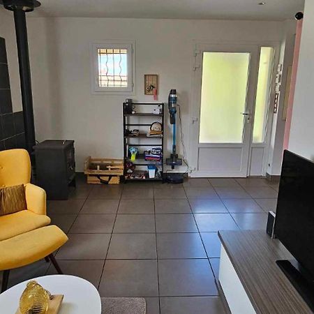Domessin Appartement Dans Notre Maison מראה חיצוני תמונה