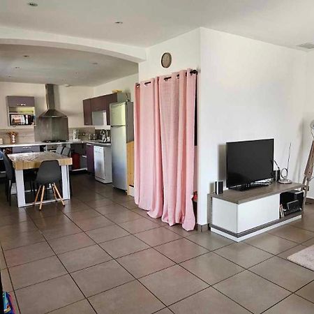 Domessin Appartement Dans Notre Maison מראה חיצוני תמונה