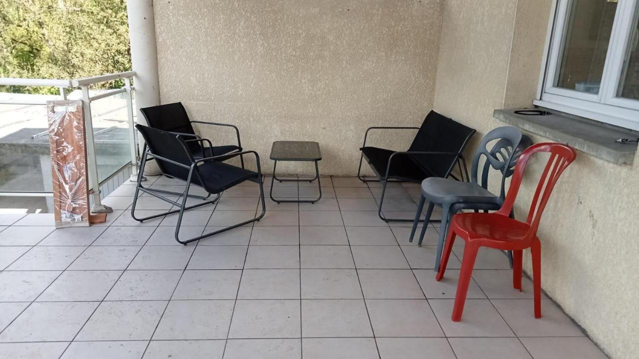 Domessin Appartement Dans Notre Maison מראה חיצוני תמונה