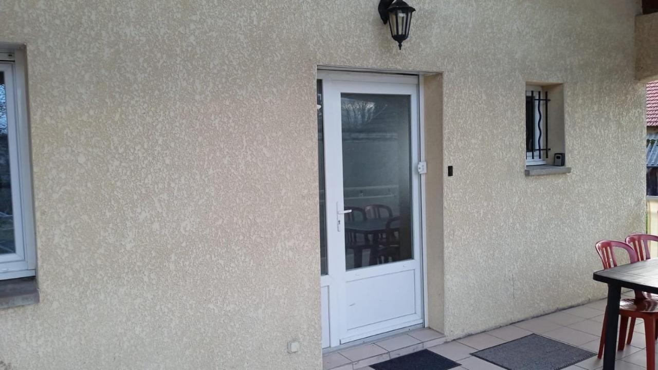 Domessin Appartement Dans Notre Maison מראה חיצוני תמונה