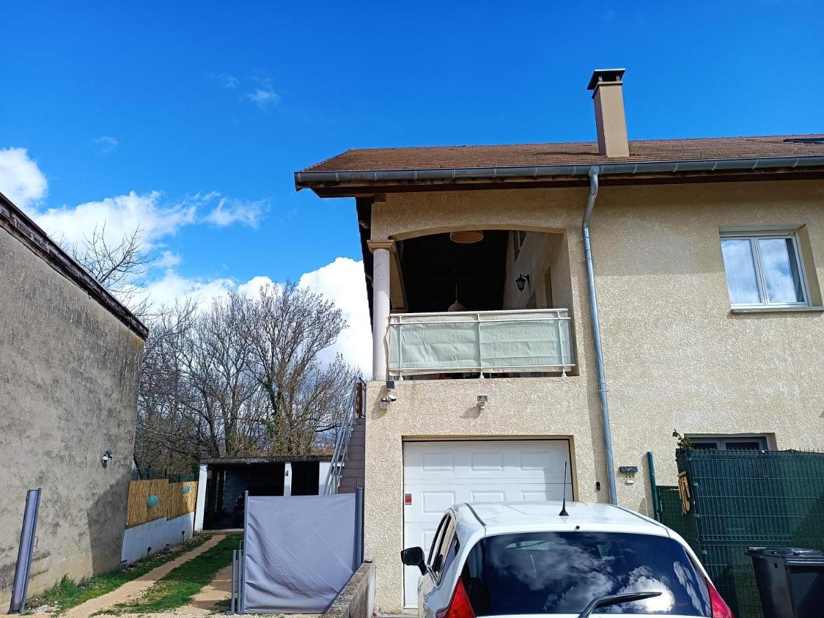 Domessin Appartement Dans Notre Maison מראה חיצוני תמונה